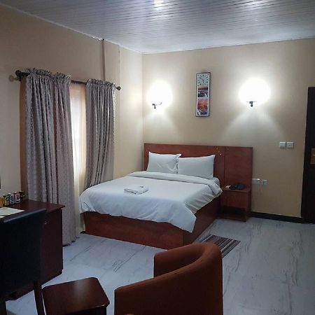 Abeokuta Providence Hotel מראה חיצוני תמונה